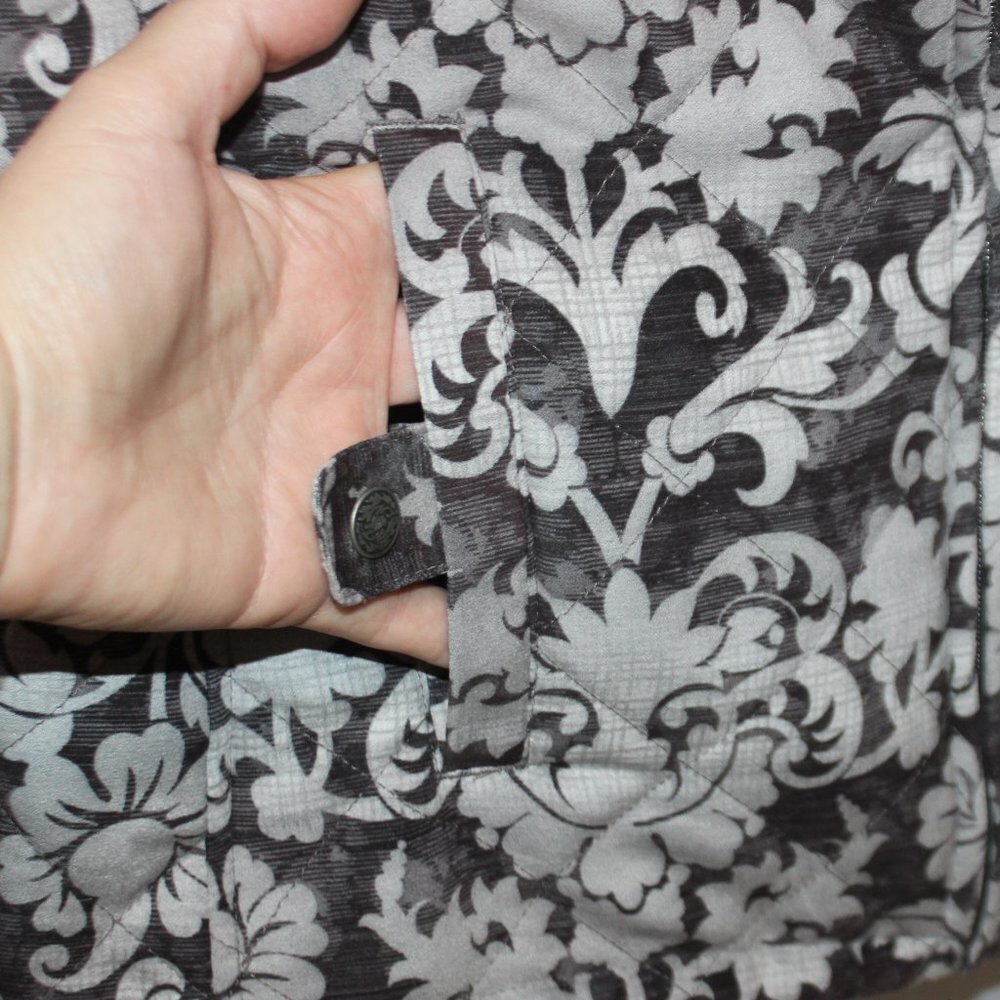 Croft & Barrow Quilted Floral Patterned Zip Up Vest - Picture 12 of 15